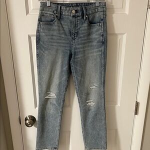 White House Black Market The Sculpt Straight Crop distressed Jeans Size 0